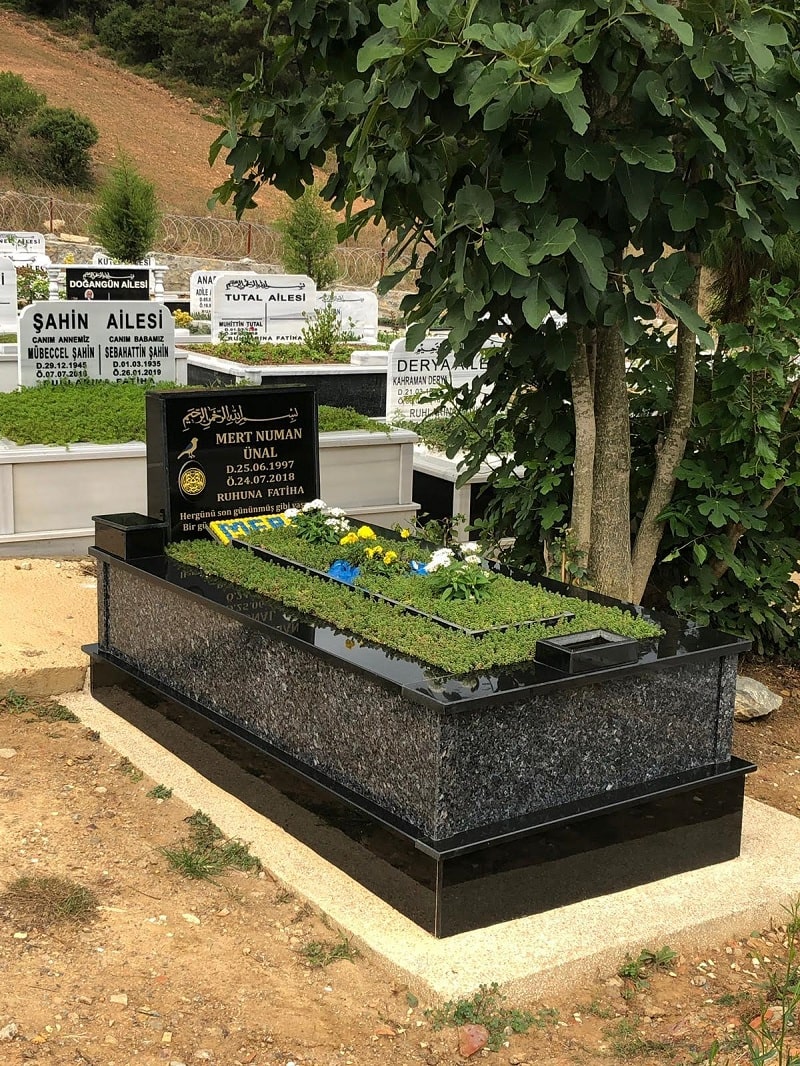 Bir Kişilik Komple Granit Mezar Modeli - Görsel 2