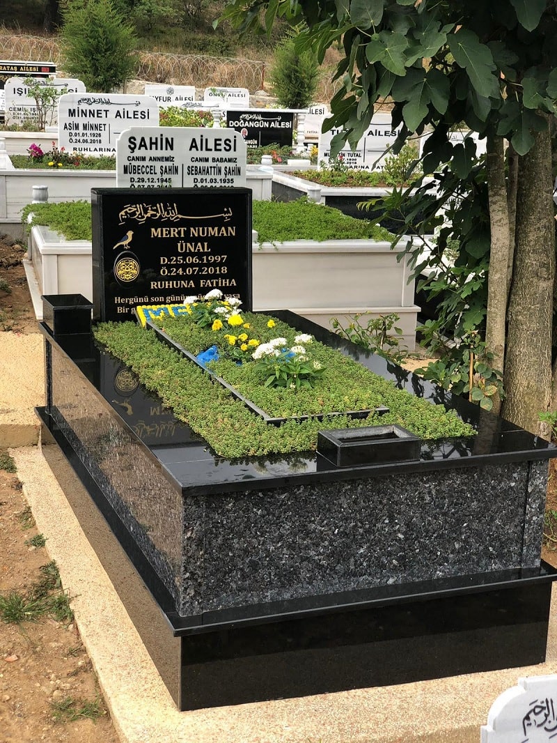 Bir Kişilik Komple Granit Mezar Modeli