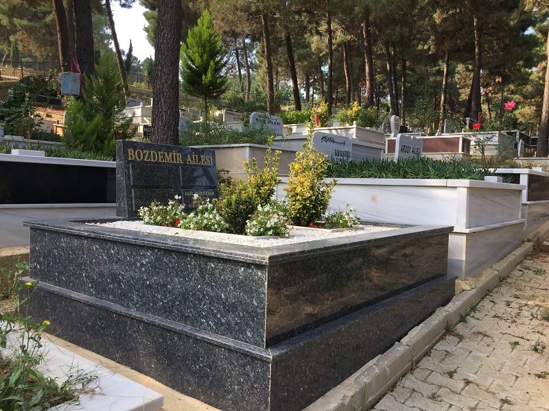 İki Kişilik Komple Granit Mezar Modeli